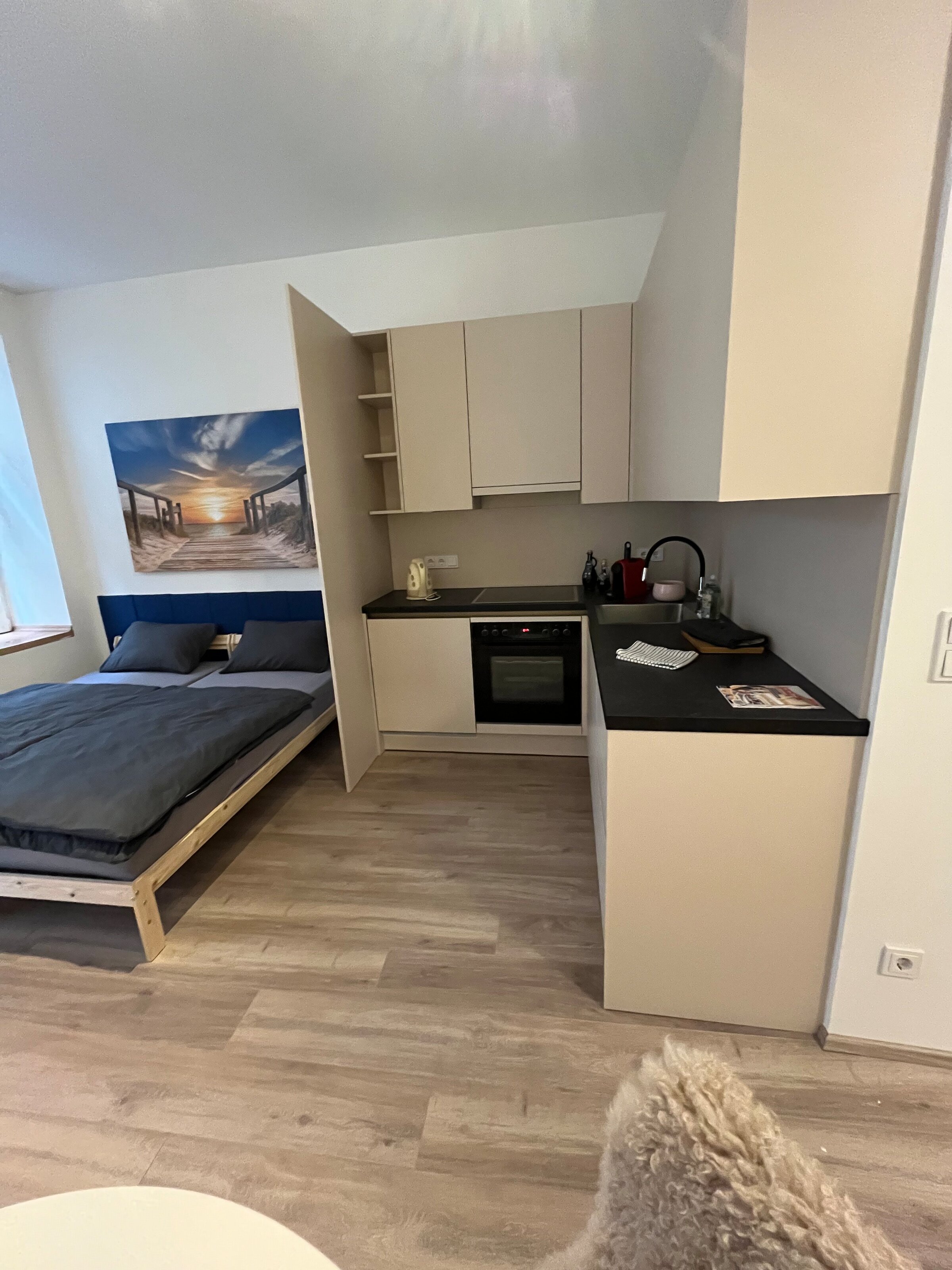 Küche und Schlafbereich