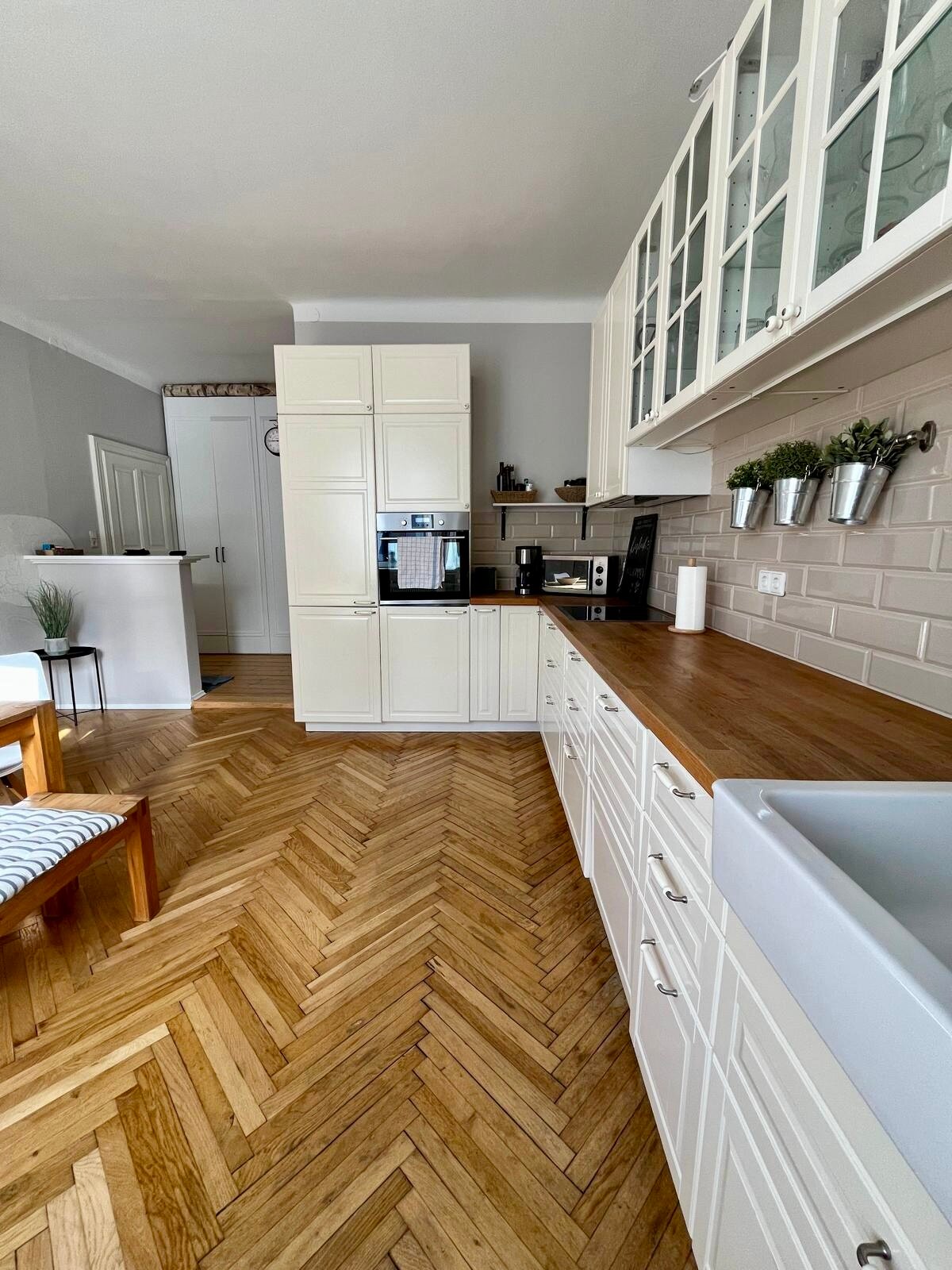 Kitchen/ Dining room 