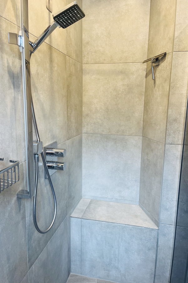 Bad mit Walk In Dusche 