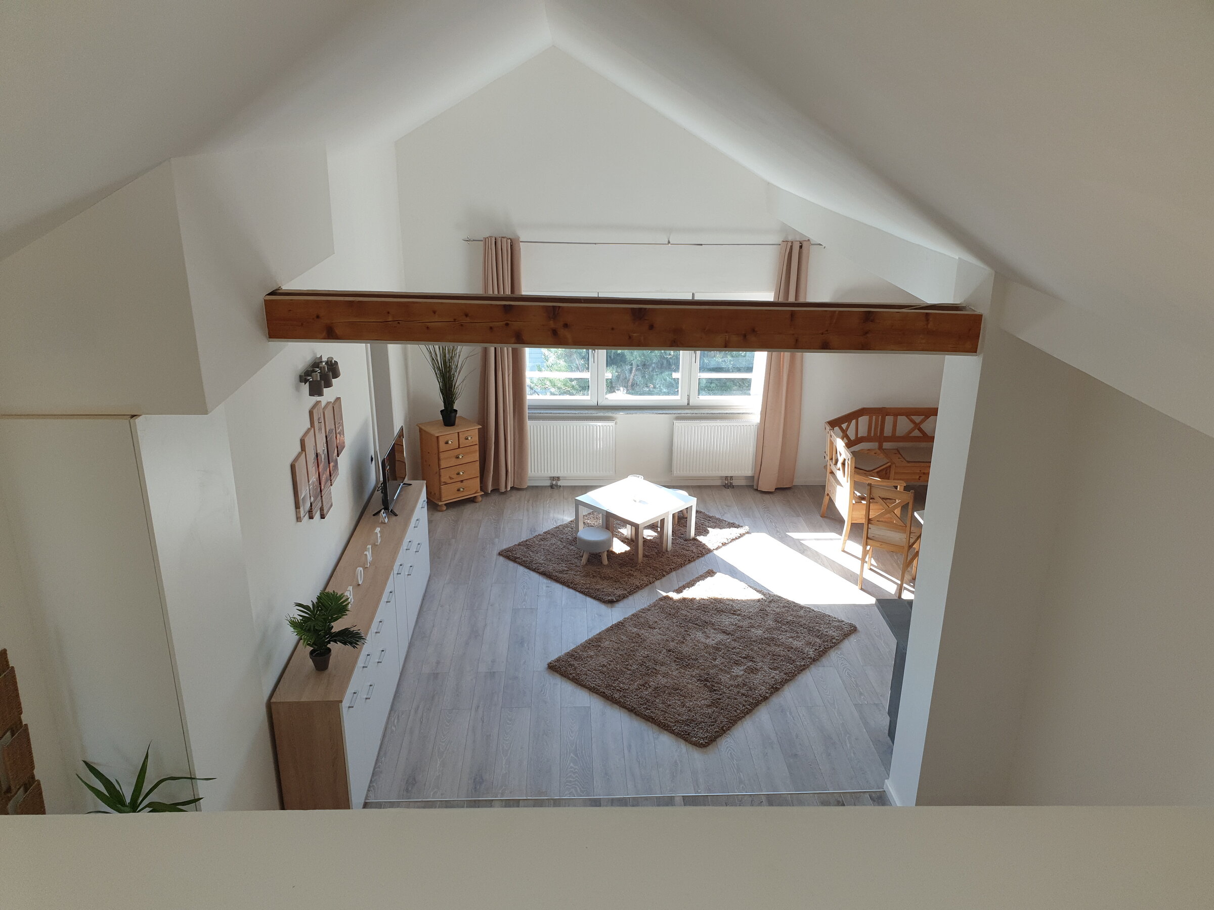 Wohnbereich von Empore aus