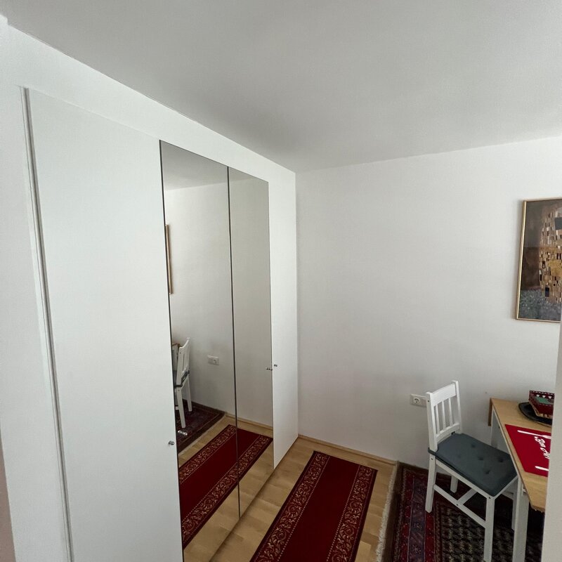 Geräumige Kleiderschränke