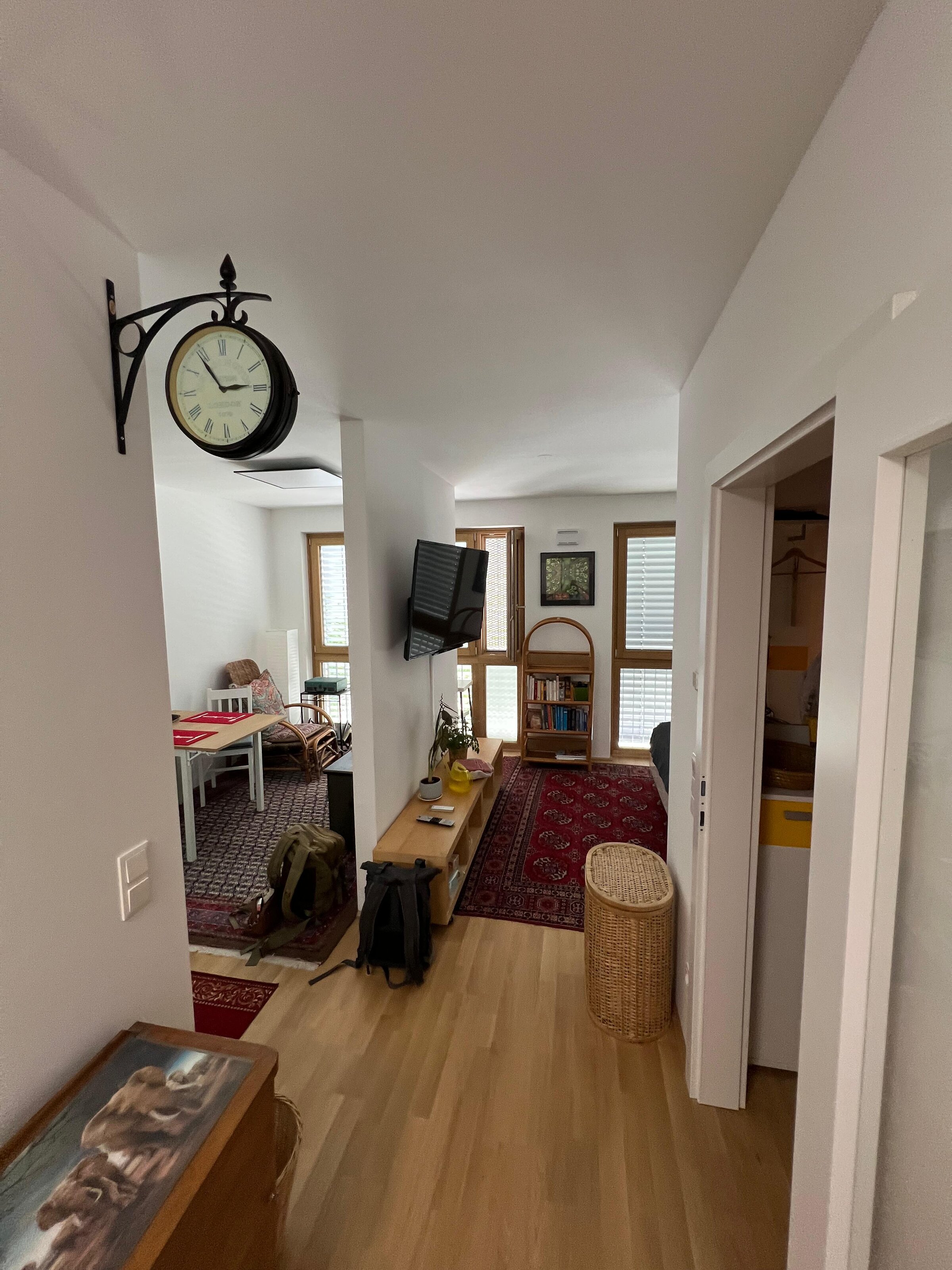 Trennwand zwischen Ess- und Schlafzimmer