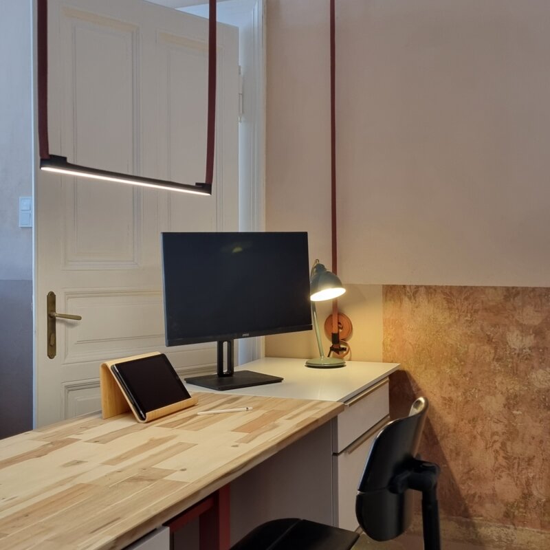 Historic building Graz short term rental desk | © Anno1903