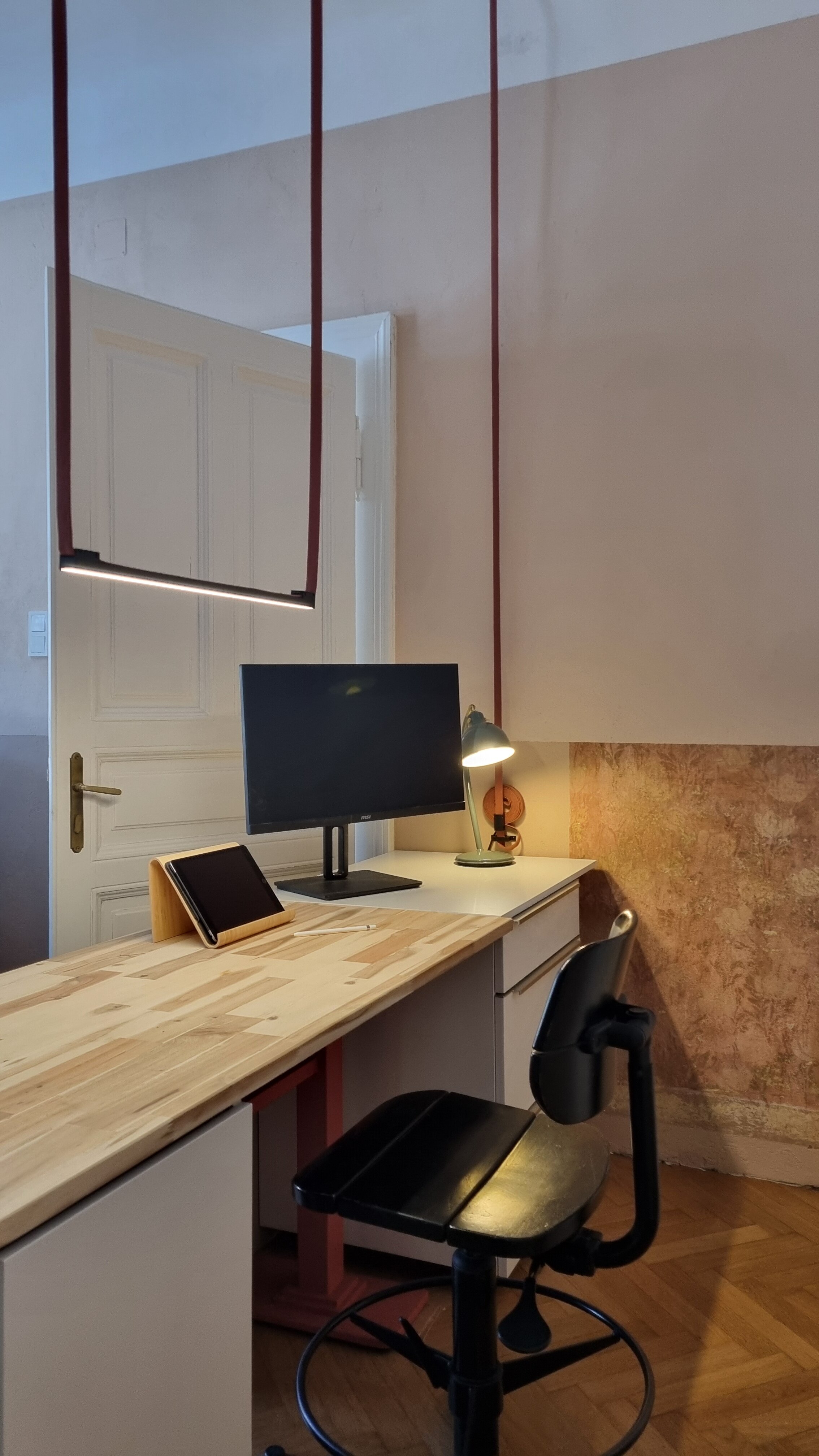 Historic building Graz short term rental desk | © Anno1903