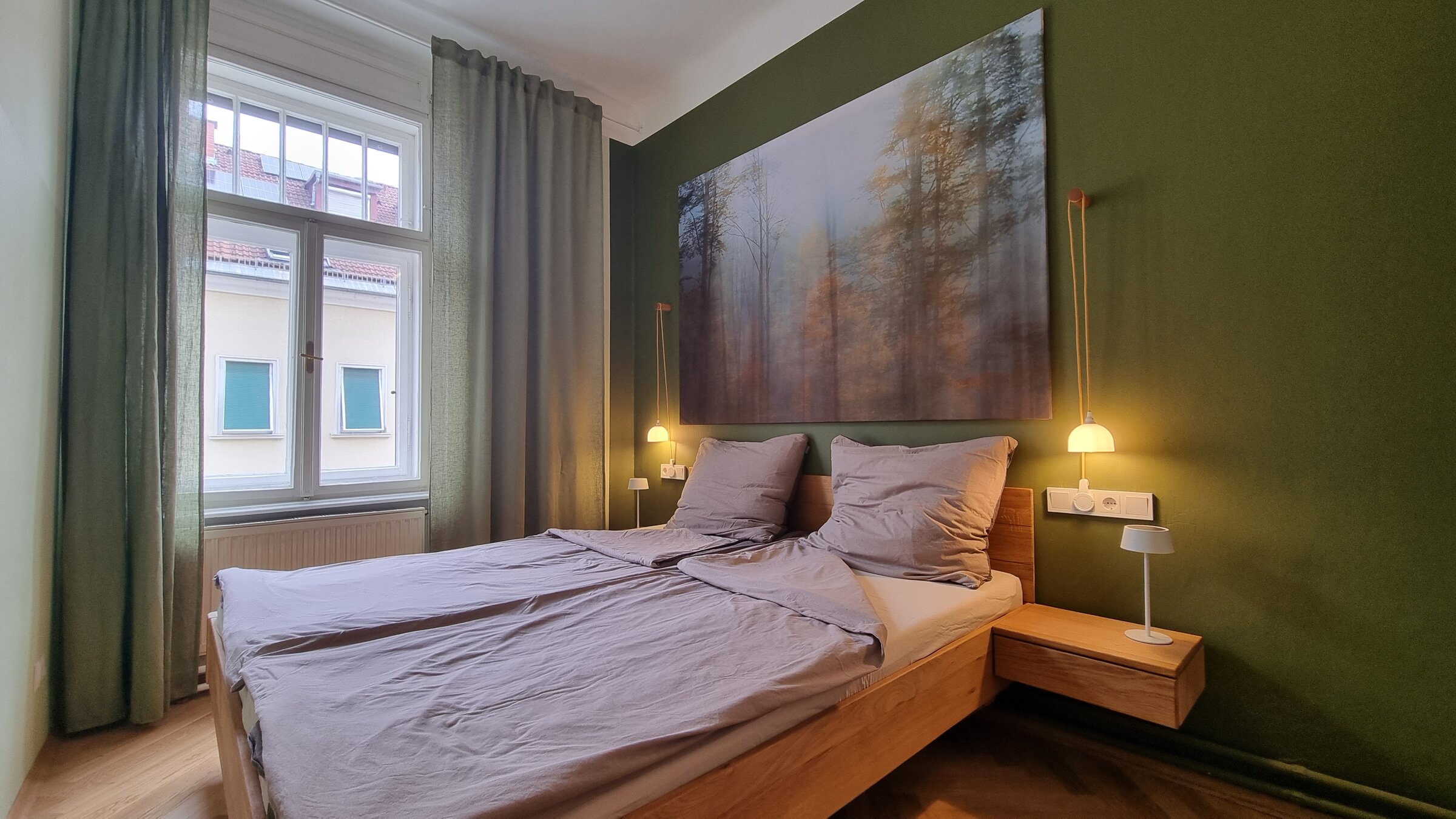 Historic building Graz short term rental sleeping room | © Anno1903