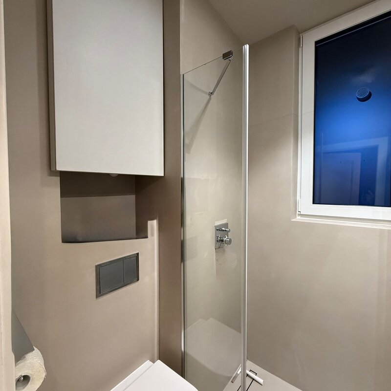 Modern Bathroom