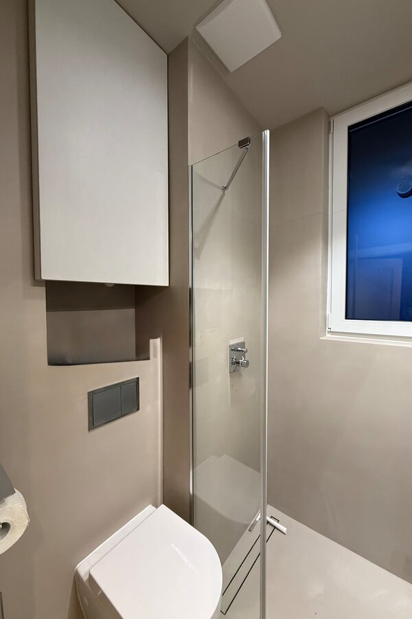 Modern Bathroom
