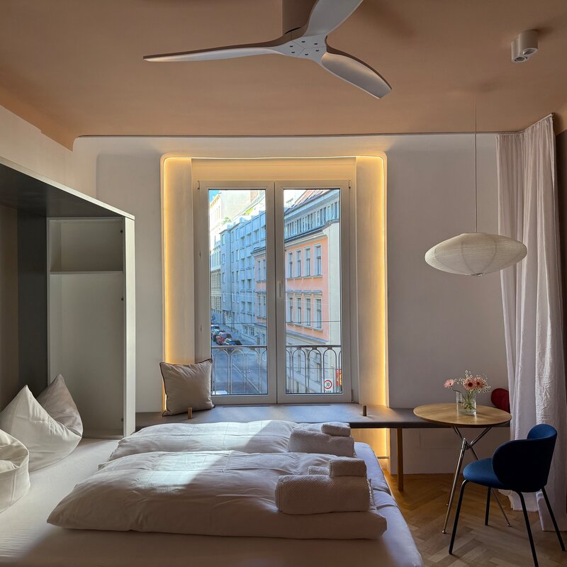 Sleep Living Room With Murphy Bed And Fan 