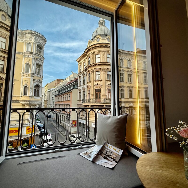 Window Sill With Seating Function 