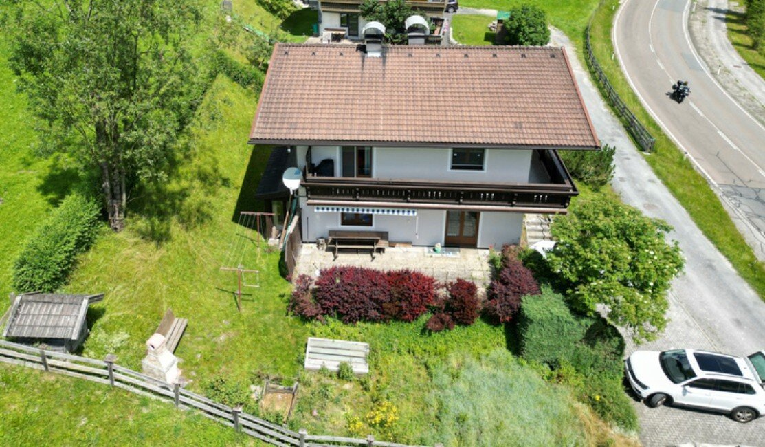 Freistehendes Haus mit Garten: 3-Zimmer Wohnung zur Kurzzeitmiete, Wohnen auf Zeit für 1 bis 6 Monate, Zell am See
