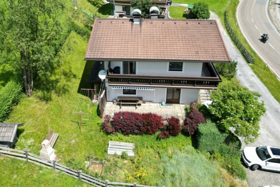 Freistehendes Haus mit Garten: 3-Zimmer Wohnung zur Kurzzeitmiete, Wohnen auf Zeit für 1 bis 6 Monate, Zell am See