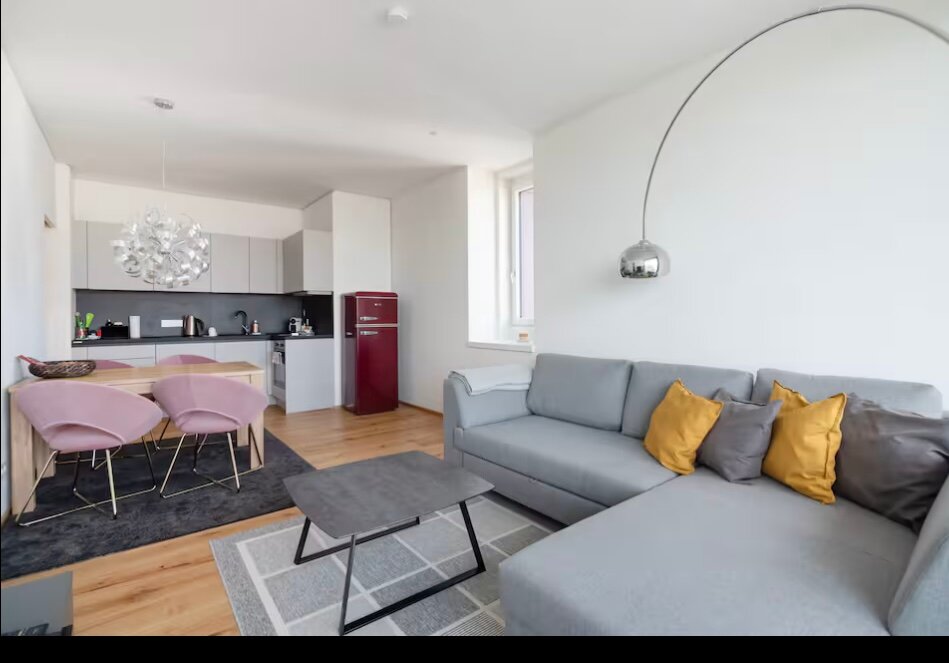 Samt ausziehbare Couch