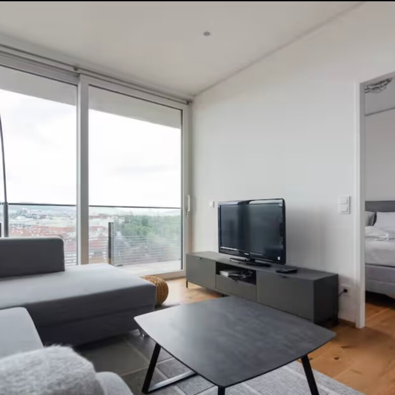 Samt TV mit Kabelanschluss und WLAN