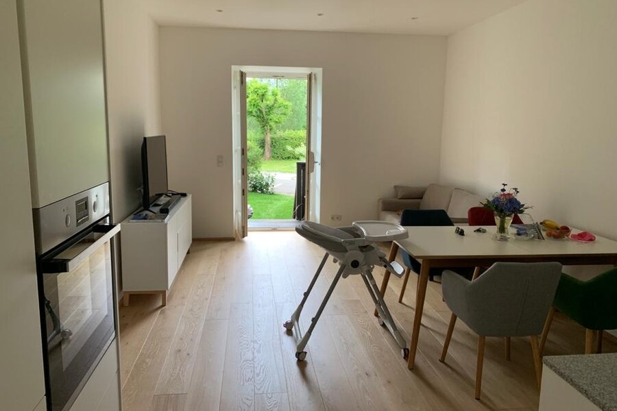 Wohn- Esszimmer mit Küche 