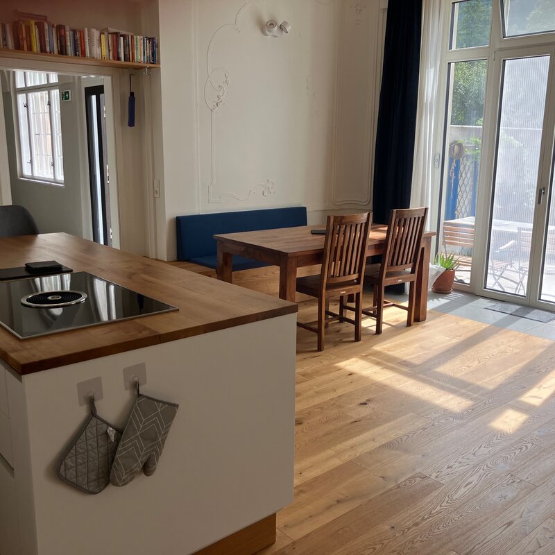 Overview kitchen and dining