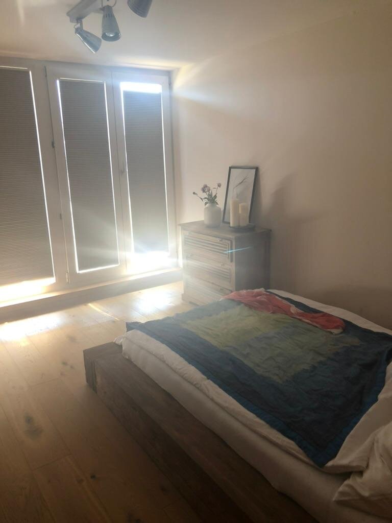 with large wardrobe and chest of drawers | © Karin Hollenstein