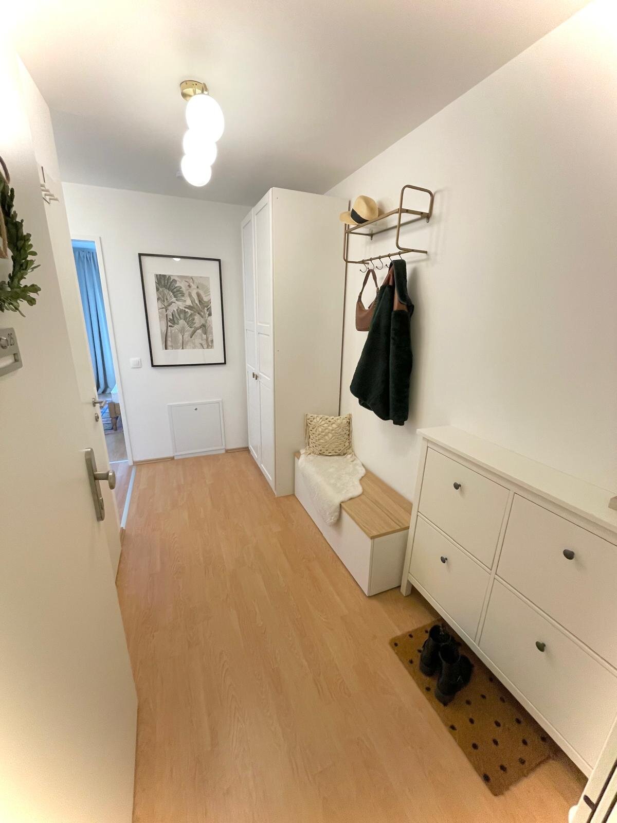 anteroom