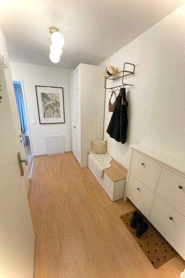 anteroom