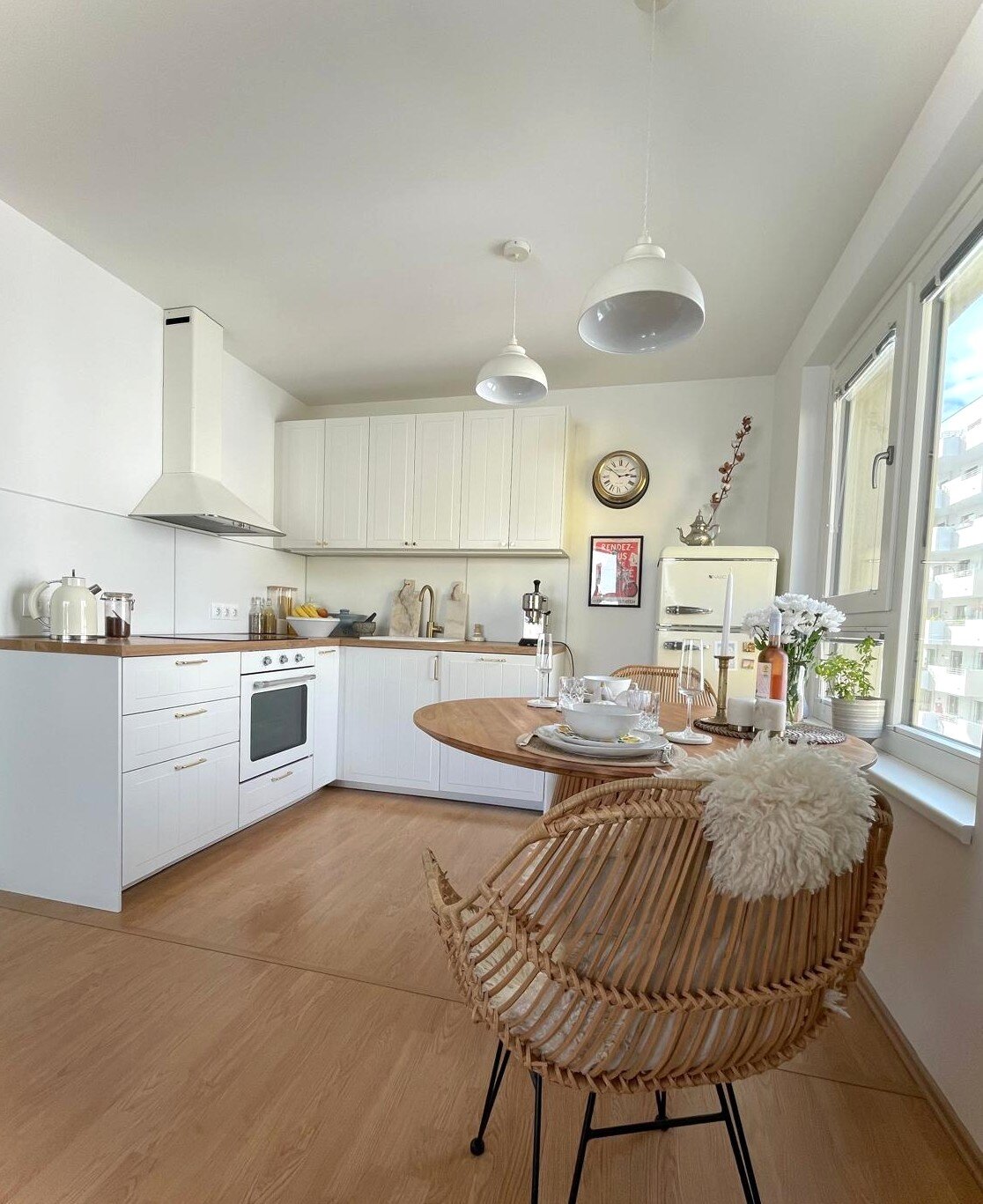 Kitchen with Dinning