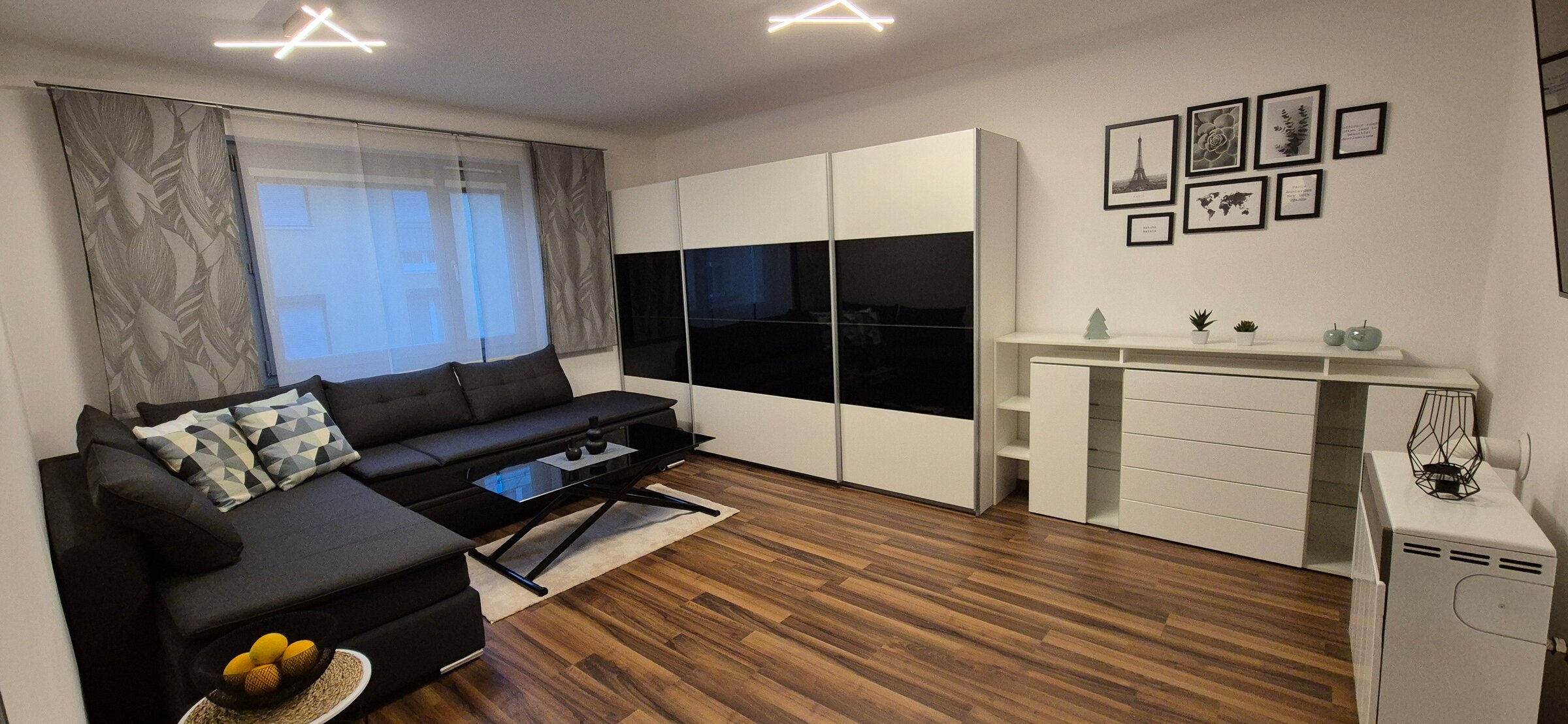 Wohn- / Schlafzimmer II