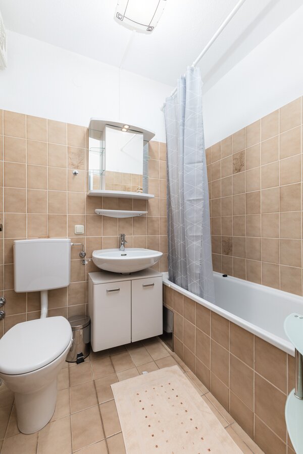 Blick ins Badezimmer