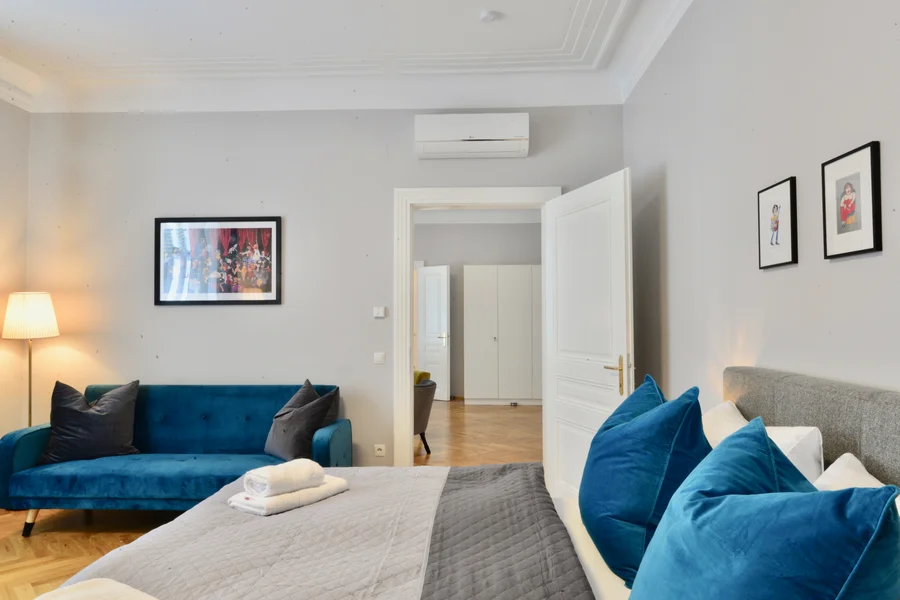 Master-Bedroom links