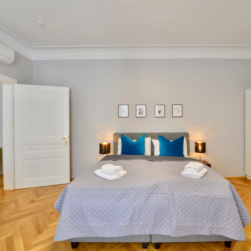 Master-Bedroom links