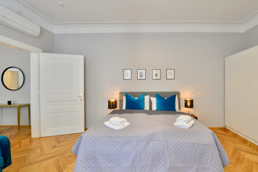 Master-Bedroom links