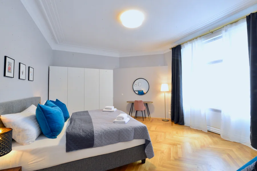 Master-Bedroom links