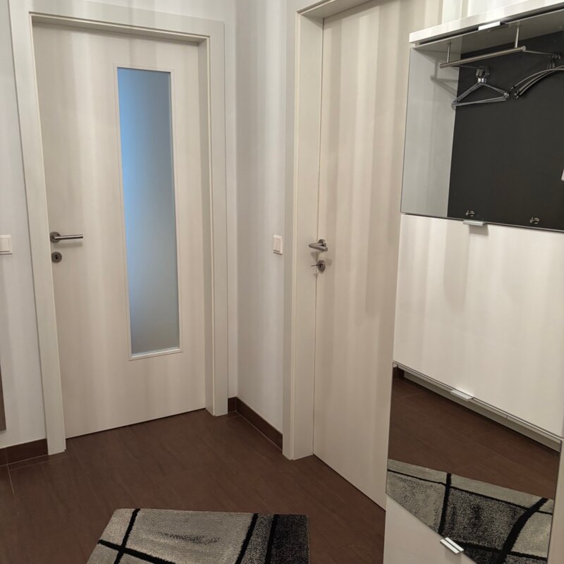 Vorraum mit Schuhschrank | © Verena Bauer