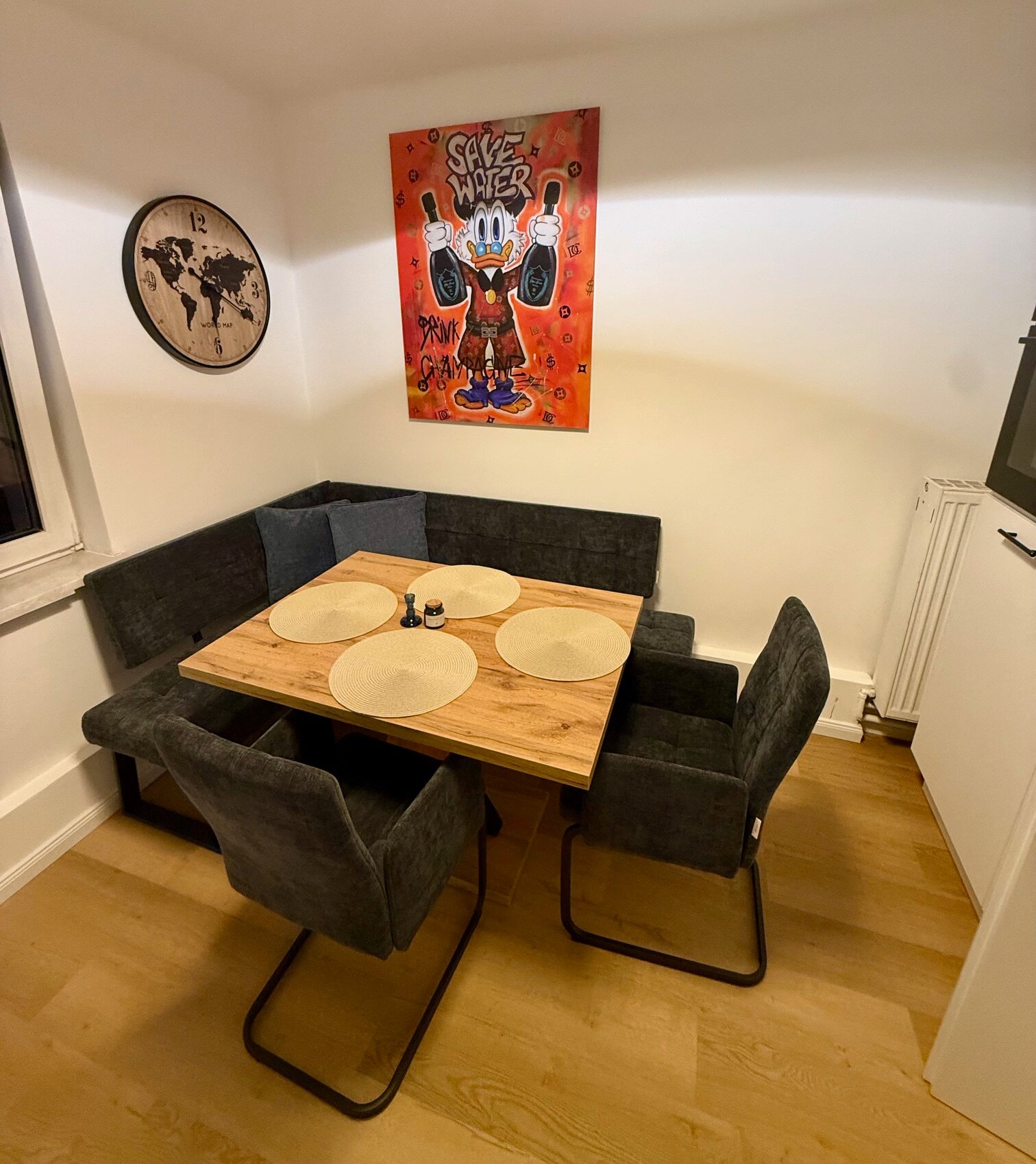 KÜCHE & ESSZIMMER