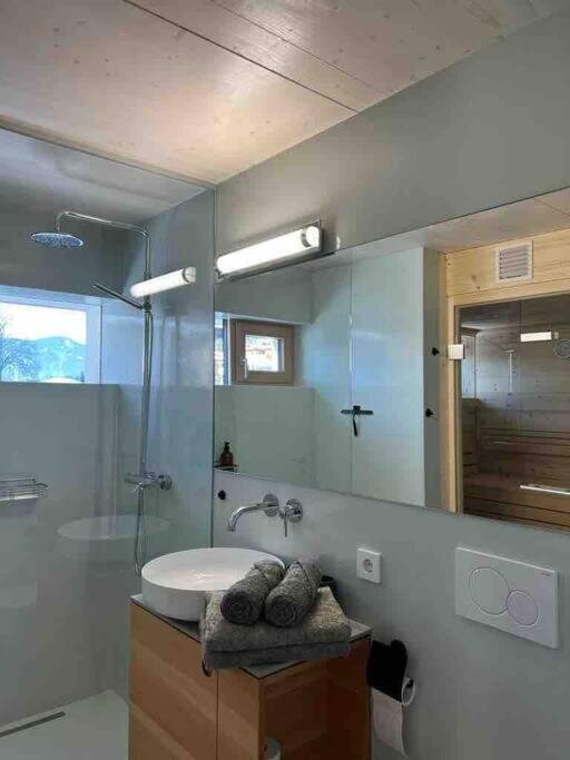 Badezimmer mit Sauna