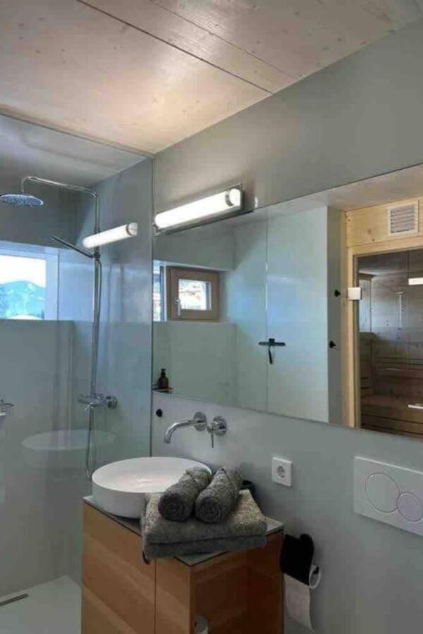 Badezimmer mit Sauna