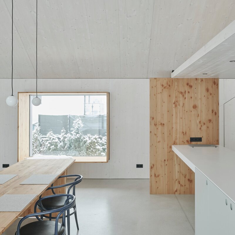 Langtisch mit viel Raumhöhe | © David Schreyer