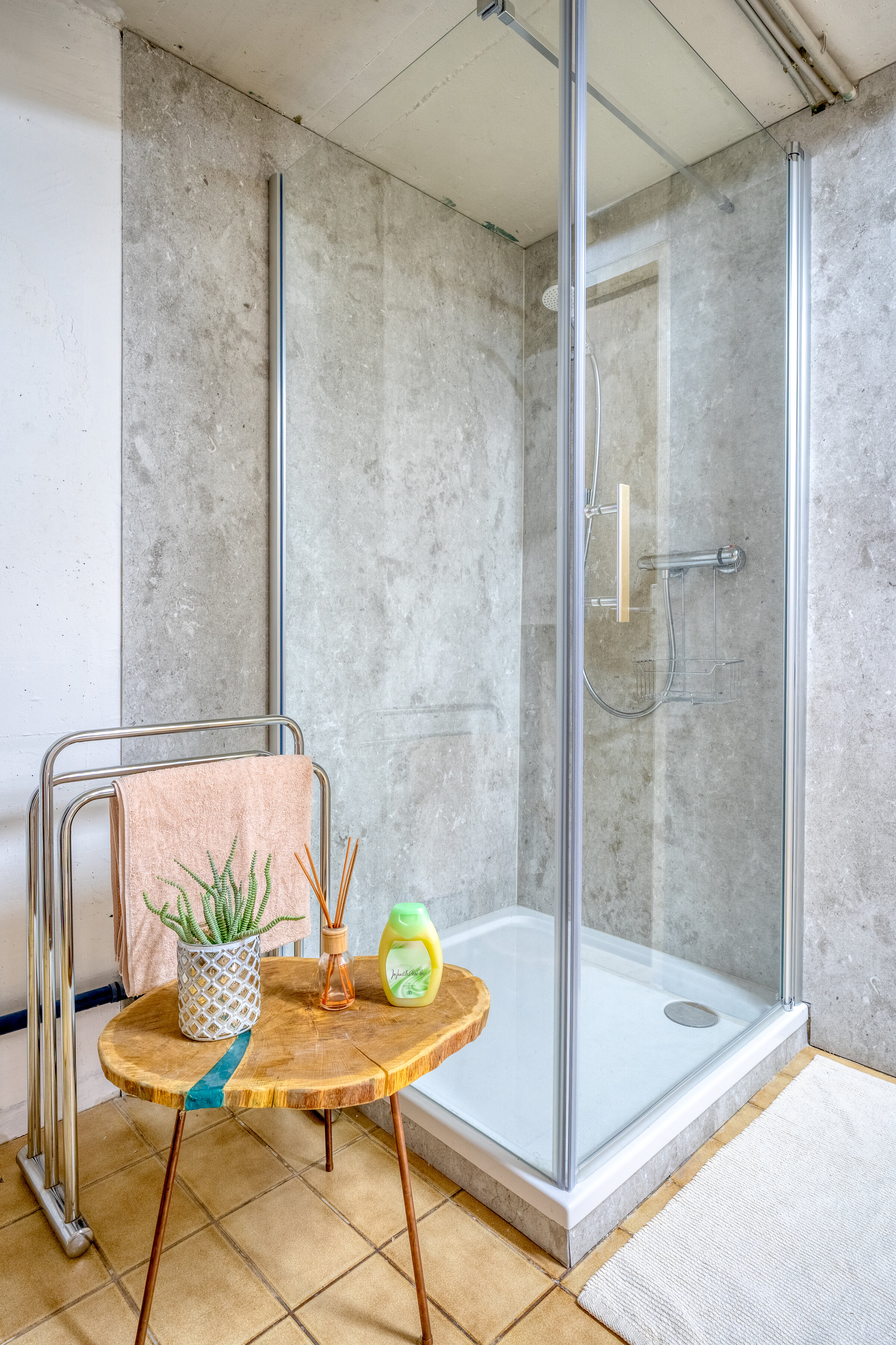 Dusche im Untergeschoß