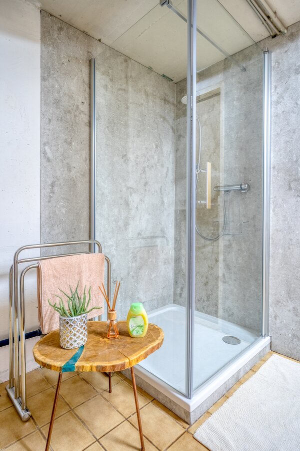 Dusche im Untergeschoß