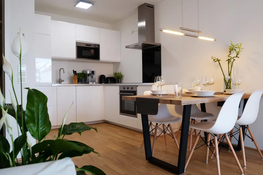 Wohnzimmer mit Küche