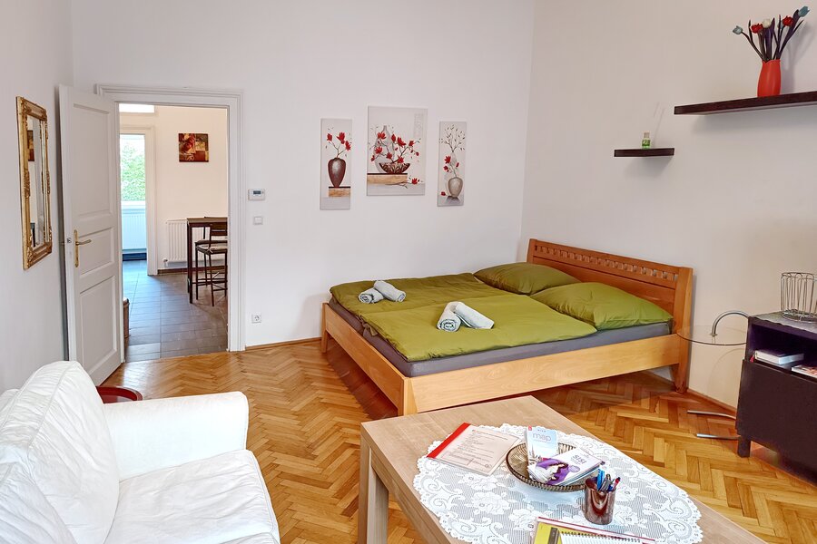 Living-/sleeping room