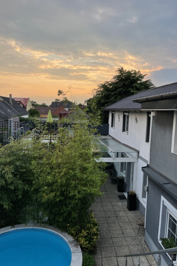 Haus mit Pool, Terrasse & Garten – Kurzzeitmiete & Wohnen auf Zeit für 1 bis 6 Monate in Parndorf
