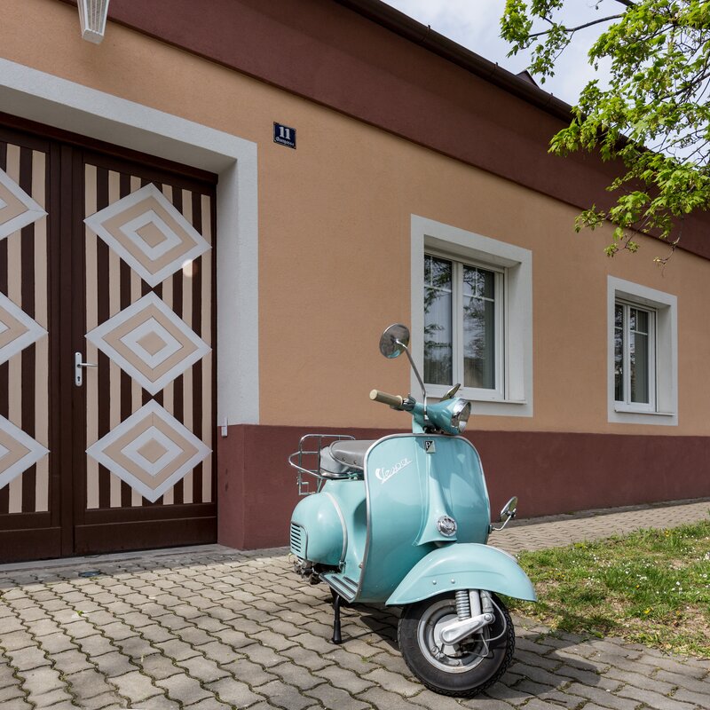 Außenansicht in einer ruhigen Gasse im Zentrum