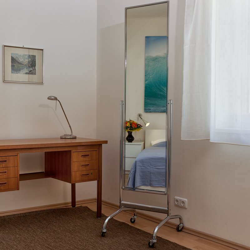 writing table