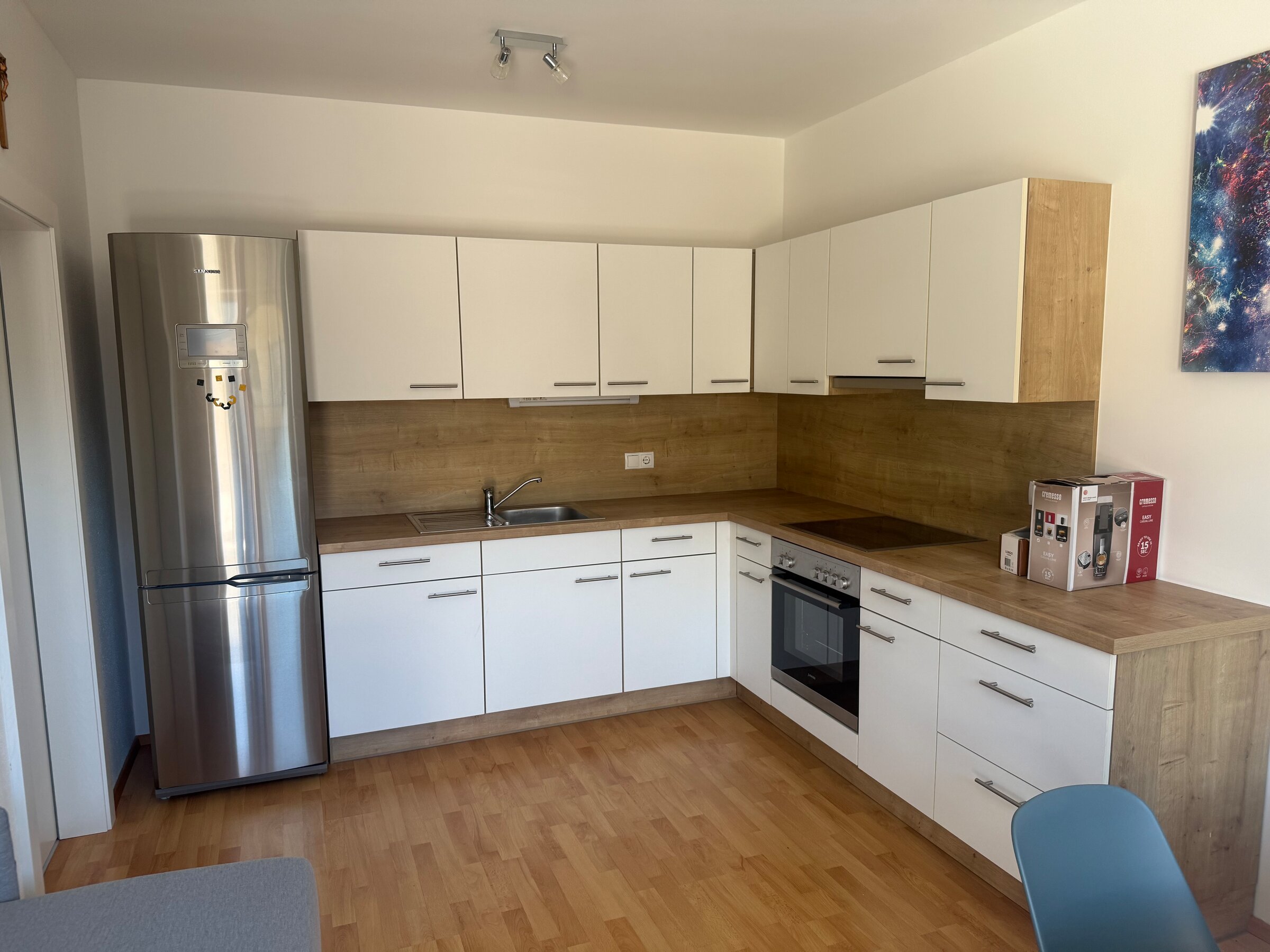 Bright 2-room apartment with modern fitted kitchen – short-term rental & temporary housing for 1 to 6 months in Reith i.A. | © 2025