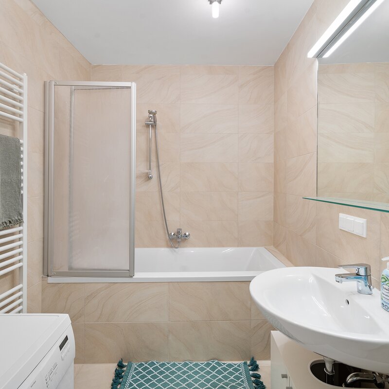 Waschmaschine, Badewanne