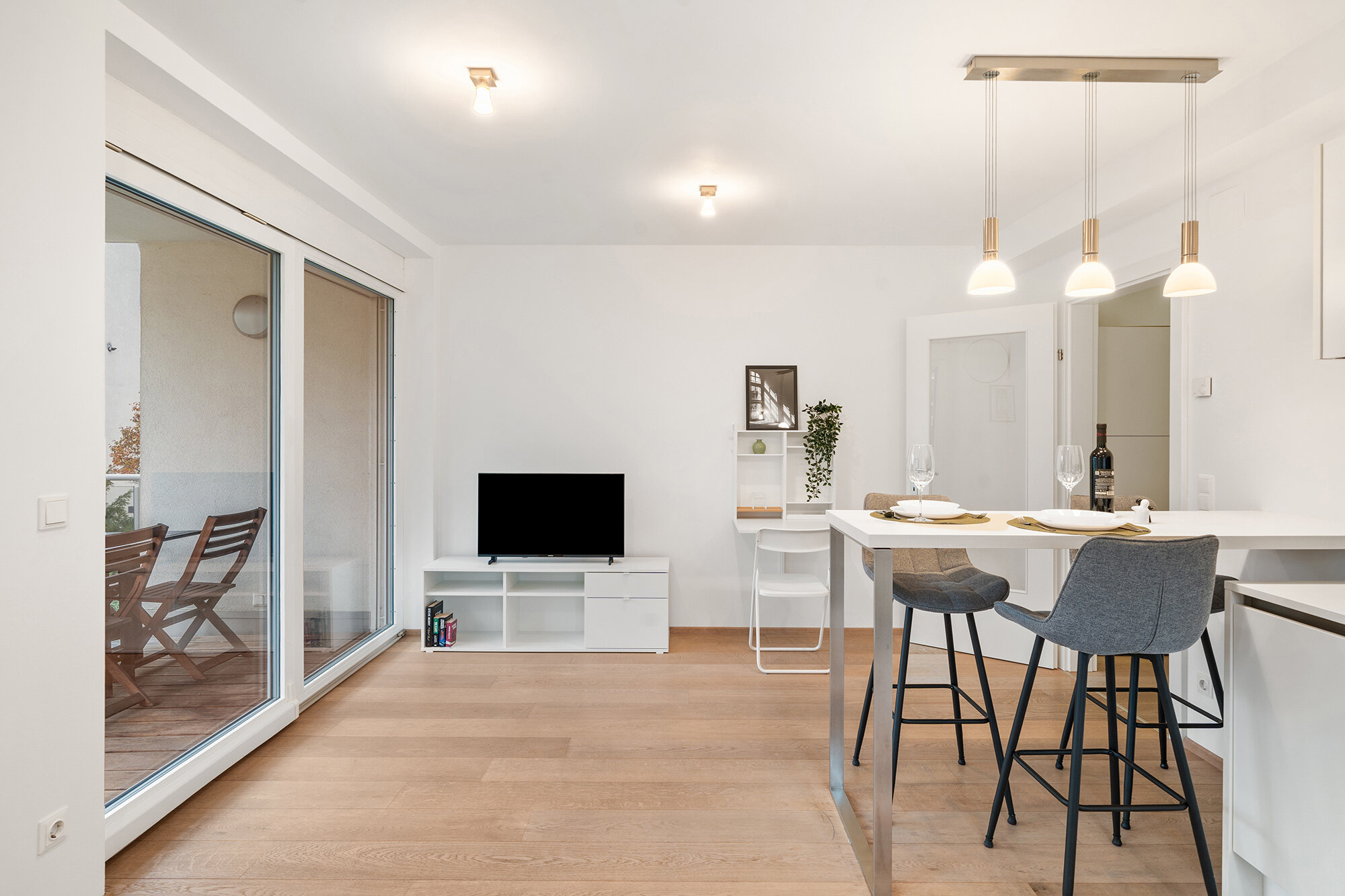 Living and dining area