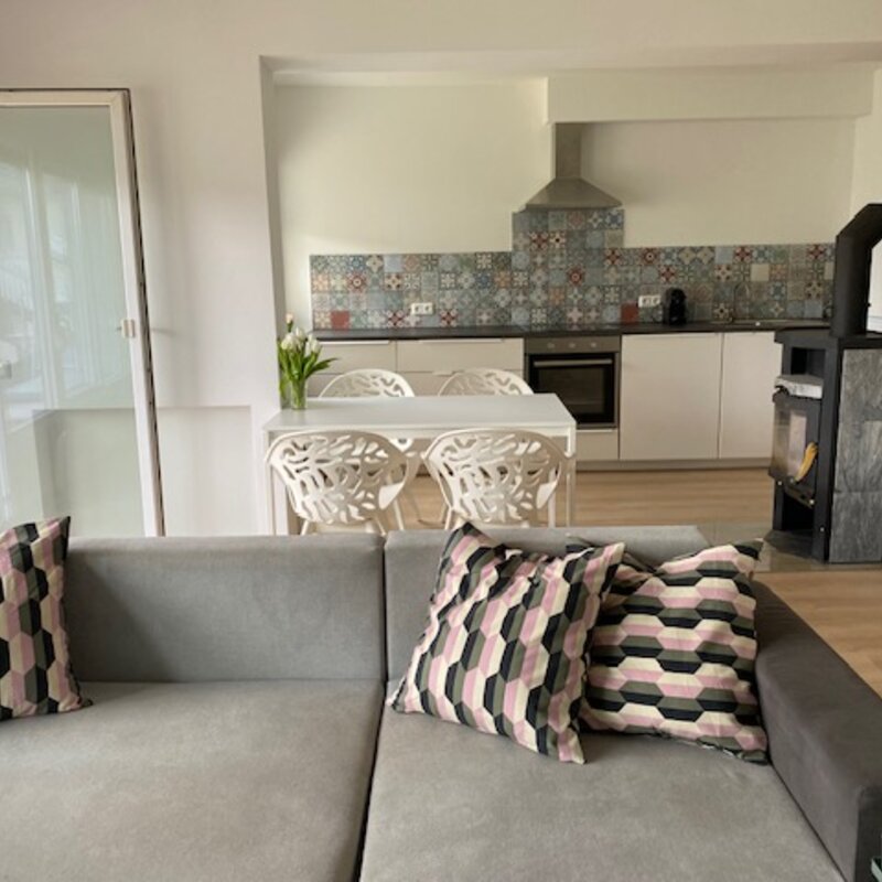 Wohn-Ess und Küchenbereich