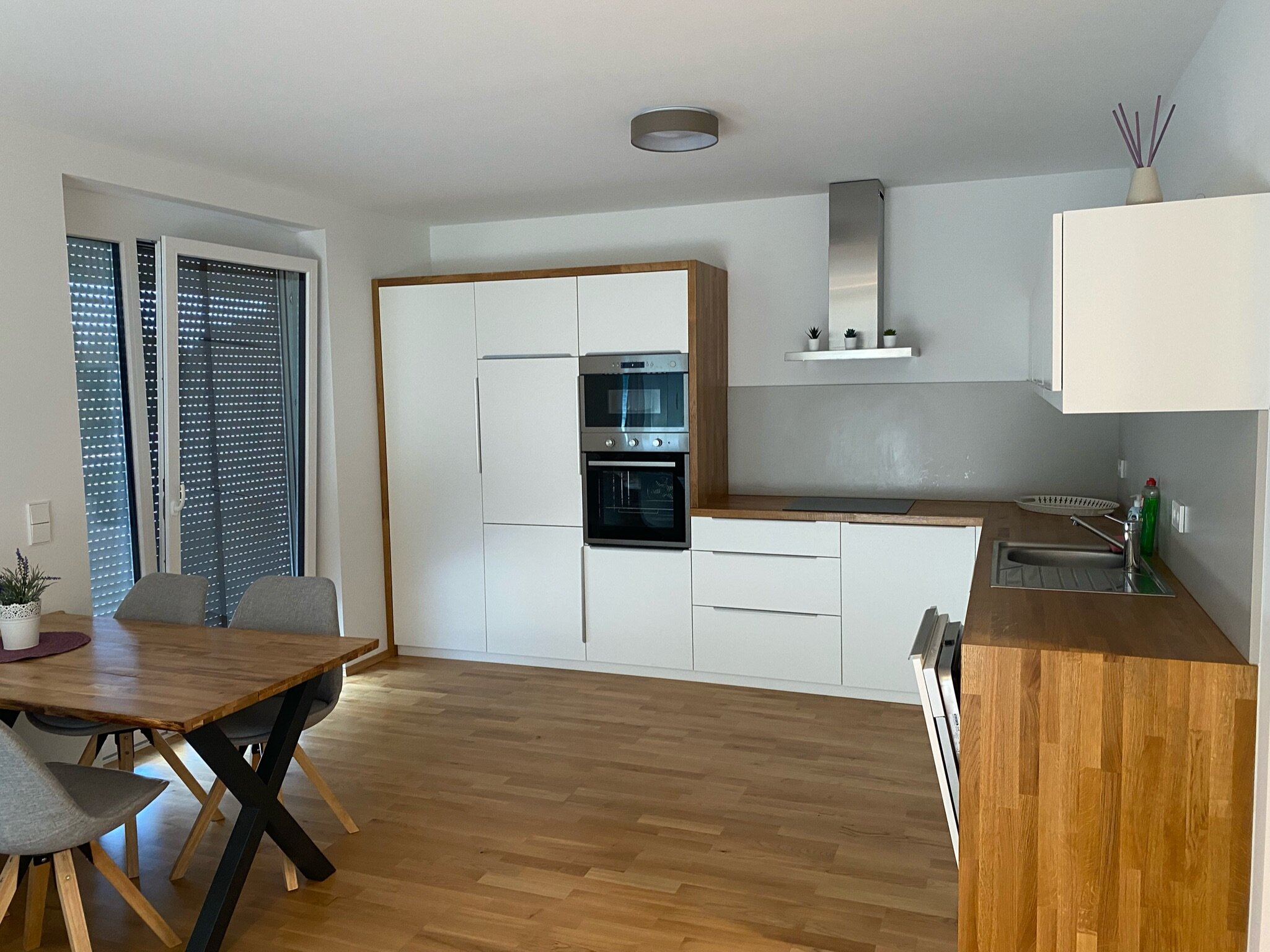 Kitchen and dining area
