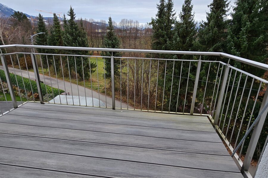 balcony funiture included