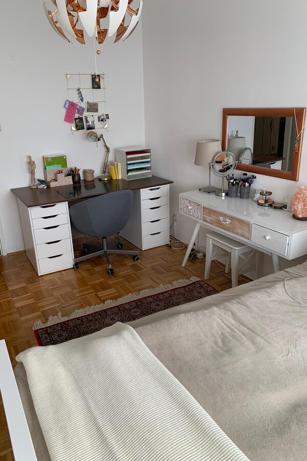 Schlafzimmer 2 (Kinderzimmer/Büro)