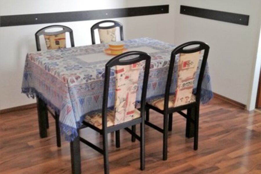Wohnzimmer mit Essplatz