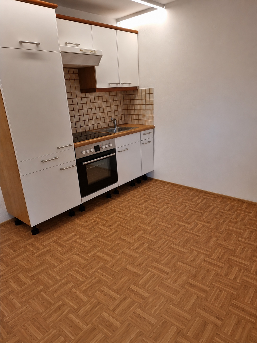 Helle 1-Zimmer Wohnung mit funktionaler Einbauküche – Kurzzeitmiete & Wohnen auf Zeit für 1 bis 6 Monate in Hörbranz